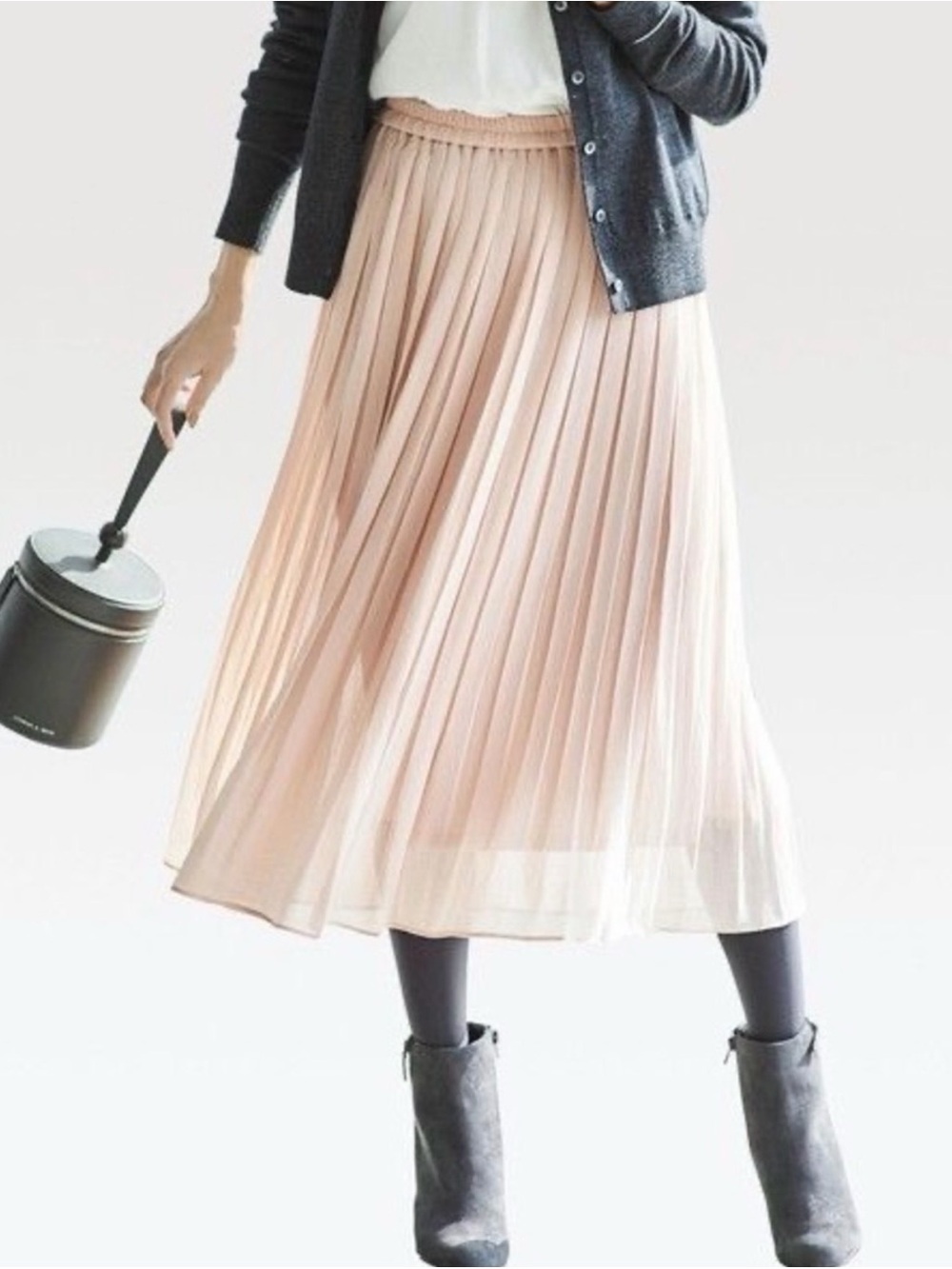 UNIQLO Blush Pink Pleated Midi Skirt Size M